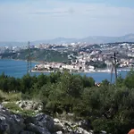 Jelcic Apartment *