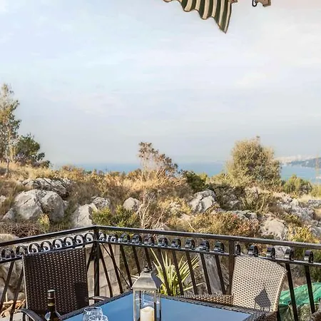 アパート Jelcic *